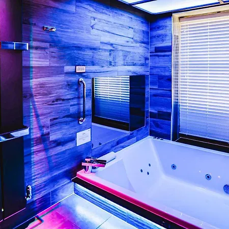 Church By The Cranleigh Boutique Hotel *