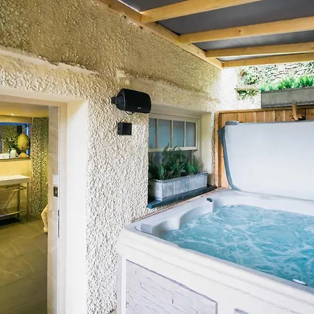 Church By The Cranleigh Boutique Hotel