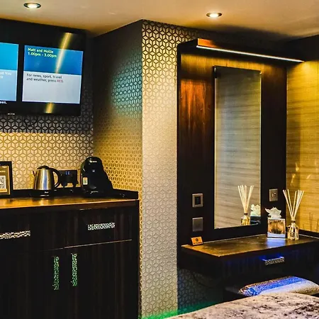 Hotel Church By The Cranleigh Boutique *