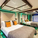 Church By The Cranleigh Boutique Отель *