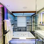 Church By The Cranleigh Boutique Отель